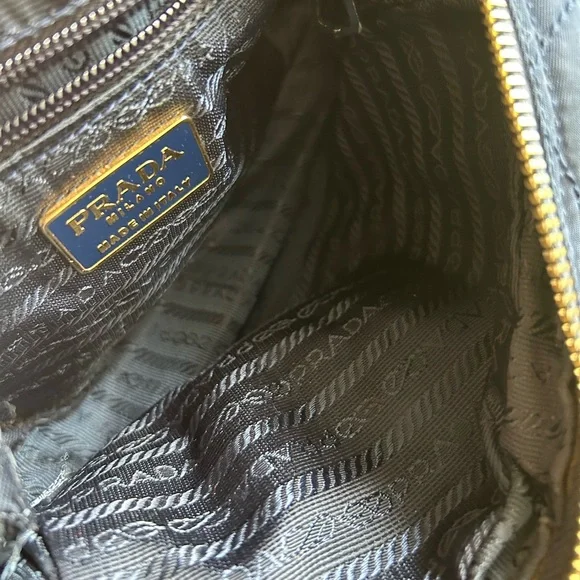 Prada - Picture 9 of 10